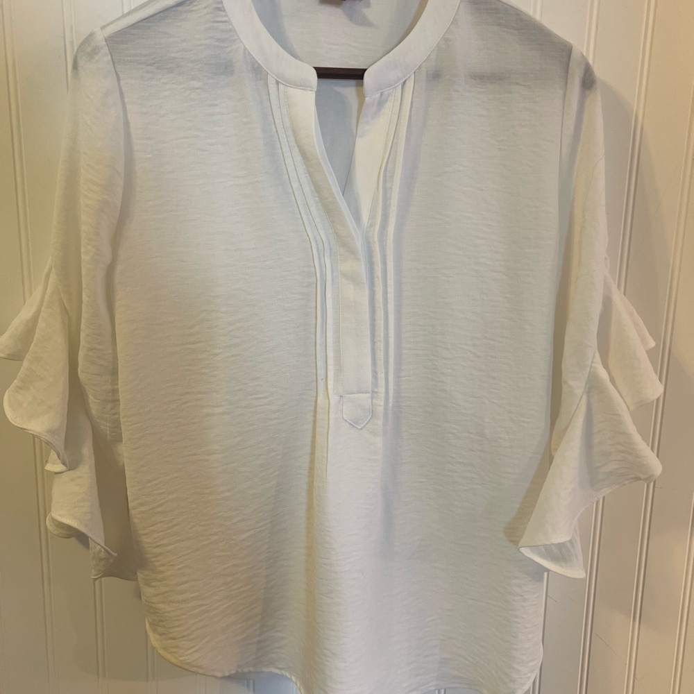 Vince Camuto White Ruffle Sleeve Blouse Vanity Size S (Reg sizing 12W) Feminine